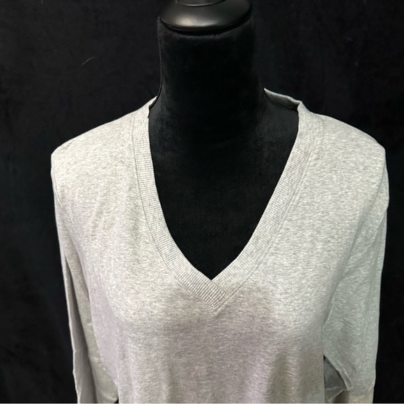 Jones New York Sweater - Picture 2 of 7